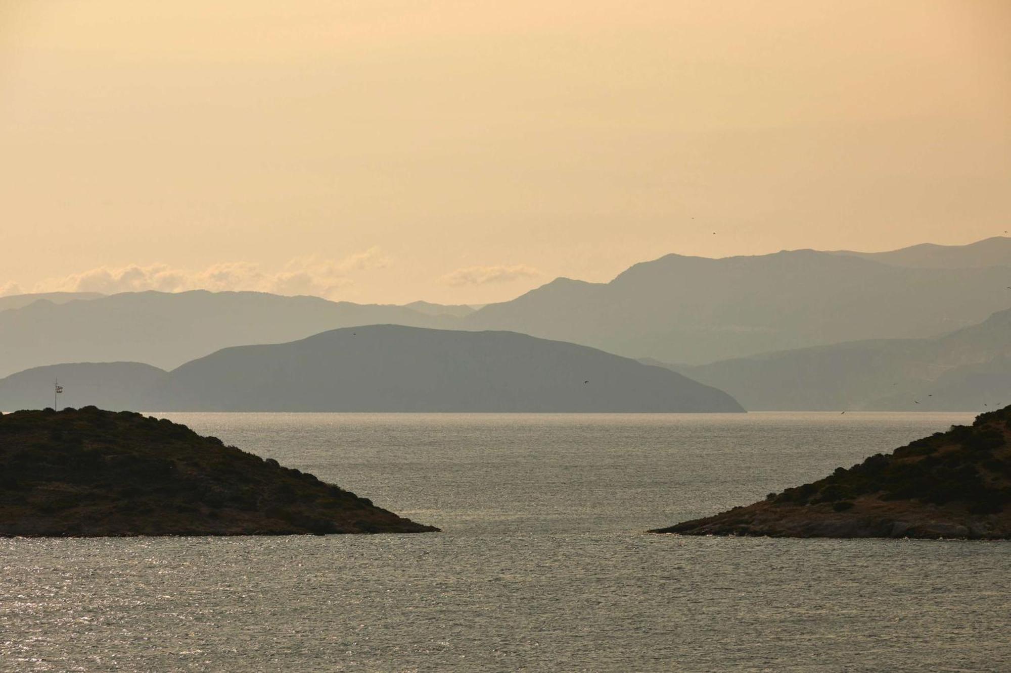 Minos Palace Resort - Adults Only Agios Nikolaos  Bagian luar foto View of the Gulf of Pag