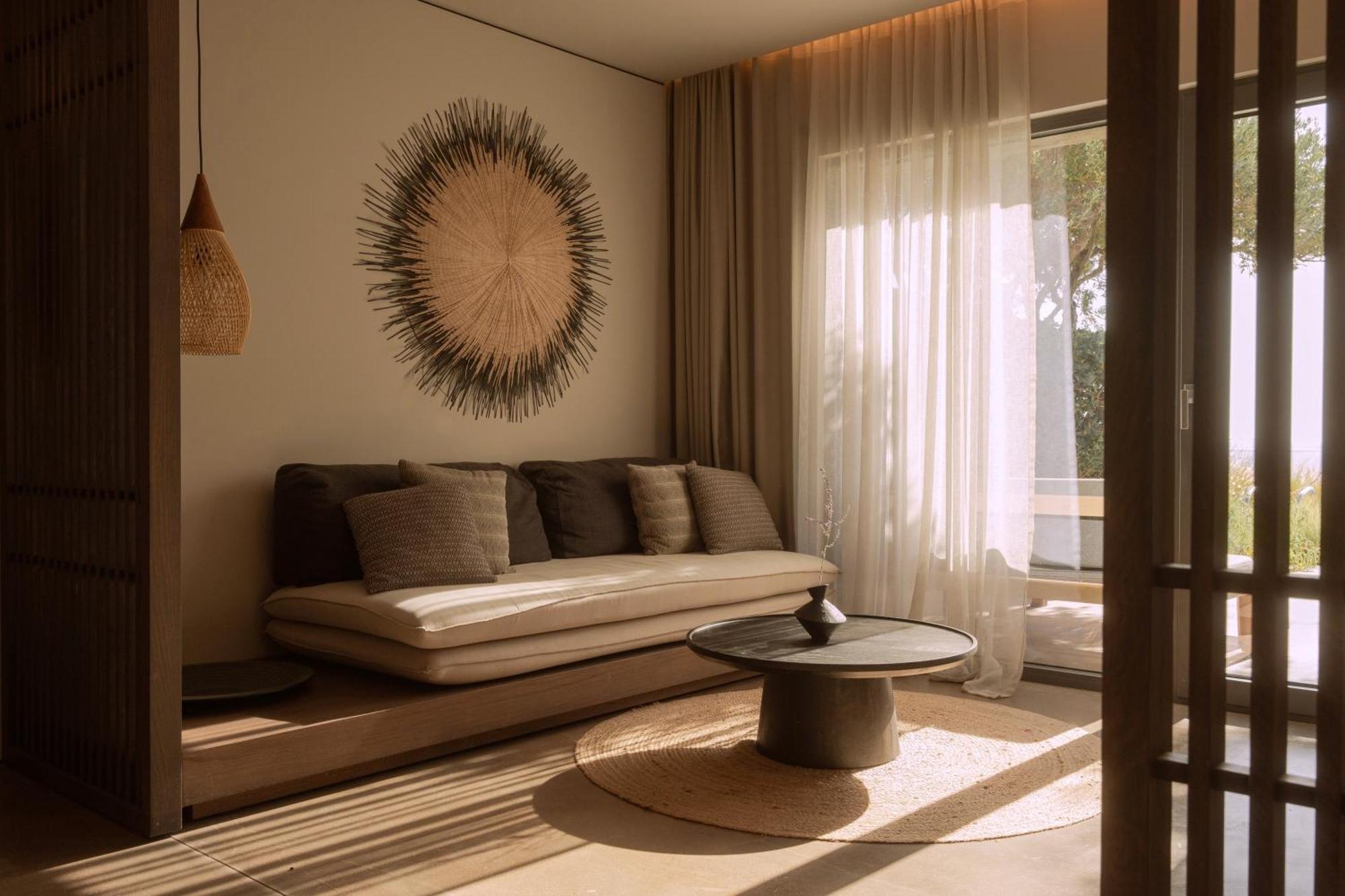 Minos Palace Resort - Adults Only Agios Nikolaos  Bagian luar foto Interior of a suite